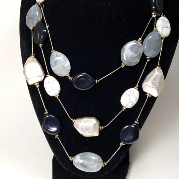 Elegant Multi-Strand Silver-tone Necklace with Black, Gray, and Silver Beads - Picture 3 of 11